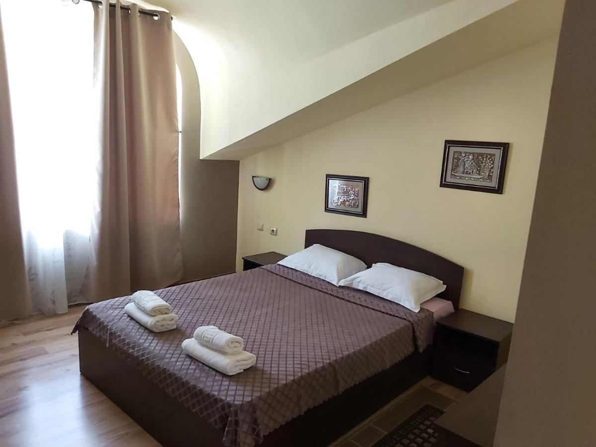 Guest Rooms Flirt 골든샌드 외부 사진